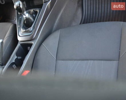 Сірий Форд Фокус, об'ємом двигуна 1 л та пробігом 125 тис. км за 6250 $, фото 58 на Automoto.ua