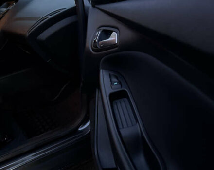 Сірий Форд Фокус, об'ємом двигуна 2 л та пробігом 82 тис. км за 8700 $, фото 15 на Automoto.ua