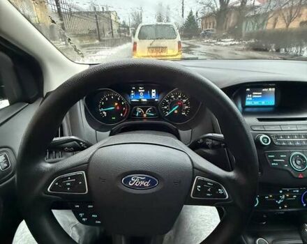 Сірий Форд Фокус, об'ємом двигуна 2 л та пробігом 46 тис. км за 9800 $, фото 2 на Automoto.ua