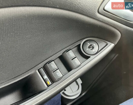 Серый Форд Фокус, объемом двигателя 2 л и пробегом 135 тыс. км за 10000 $, фото 20 на Automoto.ua