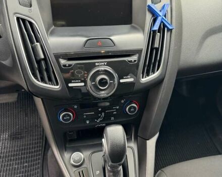 Серый Форд Фокус, объемом двигателя 2 л и пробегом 194 тыс. км за 8800 $, фото 14 на Automoto.ua