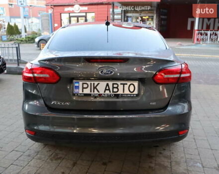 Серый Форд Фокус, объемом двигателя 2 л и пробегом 116 тыс. км за 7800 $, фото 6 на Automoto.ua