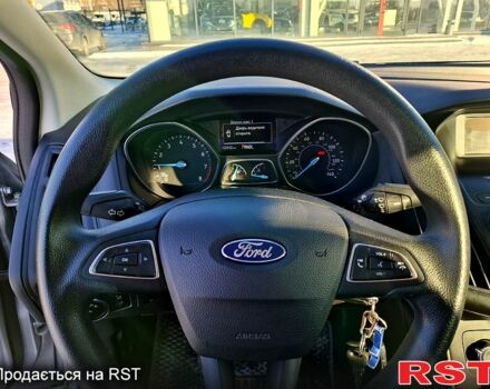 Сірий Форд Фокус, об'ємом двигуна 2 л та пробігом 330 тис. км за 8700 $, фото 2 на Automoto.ua