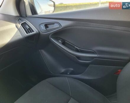 Сірий Форд Фокус, об'ємом двигуна 2 л та пробігом 149 тис. км за 8599 $, фото 48 на Automoto.ua
