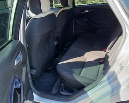 Серый Форд Фокус, объемом двигателя 2 л и пробегом 121 тыс. км за 9800 $, фото 14 на Automoto.ua