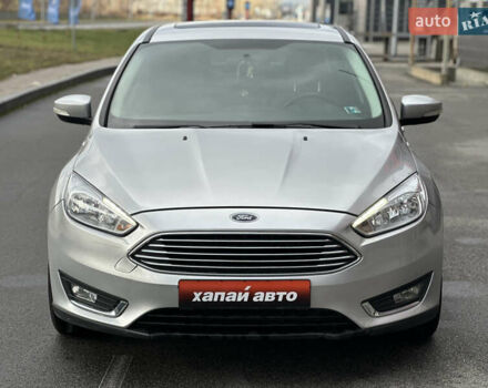Сірий Форд Фокус, об'ємом двигуна 2 л та пробігом 73 тис. км за 10999 $, фото 1 на Automoto.ua