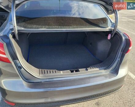 Сірий Форд Фокус, об'ємом двигуна 2 л та пробігом 149 тис. км за 8599 $, фото 54 на Automoto.ua