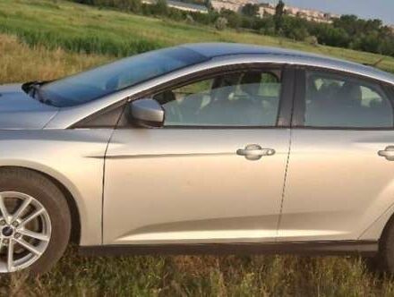 Серый Форд Фокус, объемом двигателя 2 л и пробегом 128 тыс. км за 11000 $, фото 3 на Automoto.ua