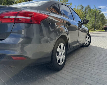 Сірий Форд Фокус, об'ємом двигуна 2 л та пробігом 57 тис. км за 11500 $, фото 5 на Automoto.ua