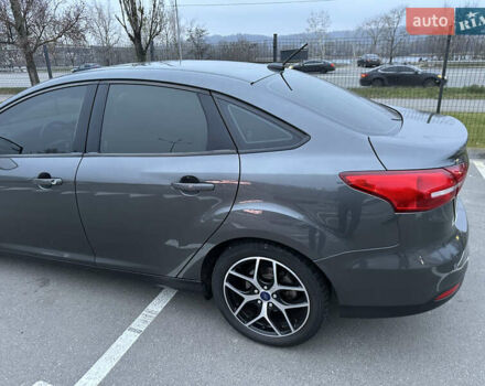 Серый Форд Фокус, объемом двигателя 2 л и пробегом 78 тыс. км за 9800 $, фото 5 на Automoto.ua