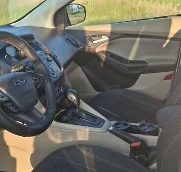 Серый Форд Фокус, объемом двигателя 2 л и пробегом 128 тыс. км за 11000 $, фото 7 на Automoto.ua