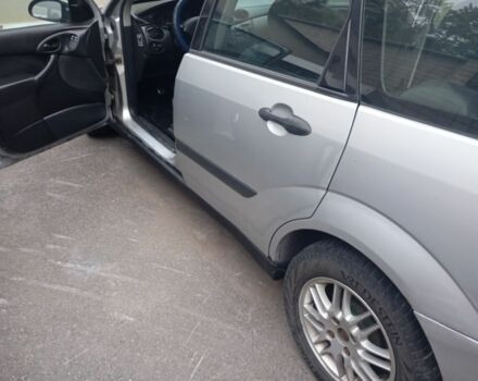 Серый Форд Фокус, объемом двигателя 1.8 л и пробегом 398 тыс. км за 1050 $, фото 4 на Automoto.ua