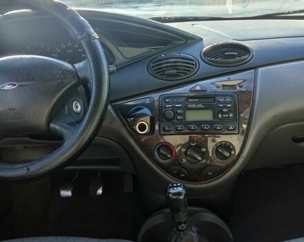 Серый Форд Фокус, объемом двигателя 1.8 л и пробегом 3 тыс. км за 1500 $, фото 4 на Automoto.ua