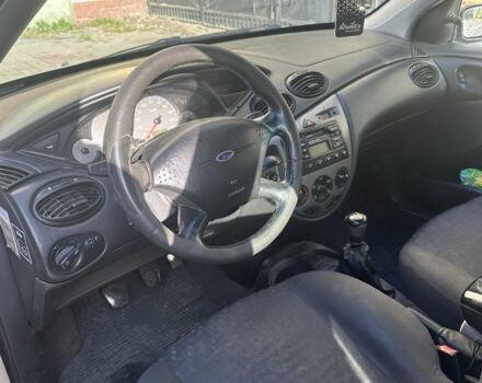 Серый Форд Фокус, объемом двигателя 1.8 л и пробегом 400 тыс. км за 2700 $, фото 5 на Automoto.ua