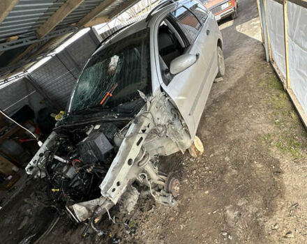 Серый Форд Фокус, объемом двигателя 1.8 л и пробегом 300 тыс. км за 1300 $, фото 4 на Automoto.ua