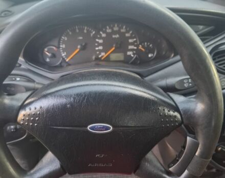 Сірий Форд Фокус, об'ємом двигуна 1.8 л та пробігом 225 тис. км за 2601 $, фото 1 на Automoto.ua