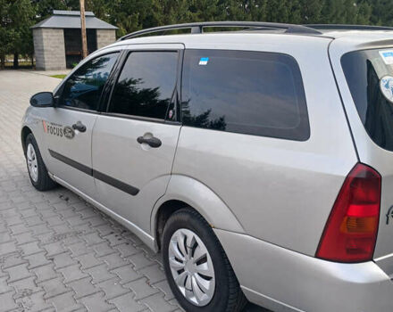 Серый Форд Фокус, объемом двигателя 1.8 л и пробегом 190 тыс. км за 3500 $, фото 2 на Automoto.ua