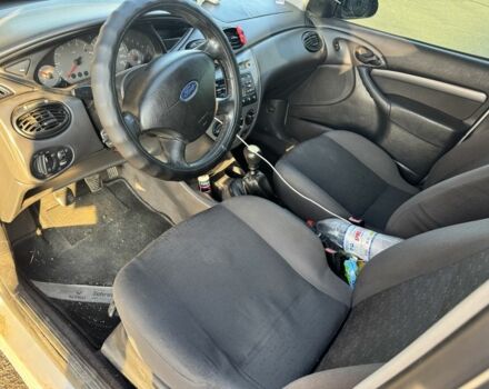 Серый Форд Фокус, объемом двигателя 1.8 л и пробегом 350 тыс. км за 1500 $, фото 4 на Automoto.ua