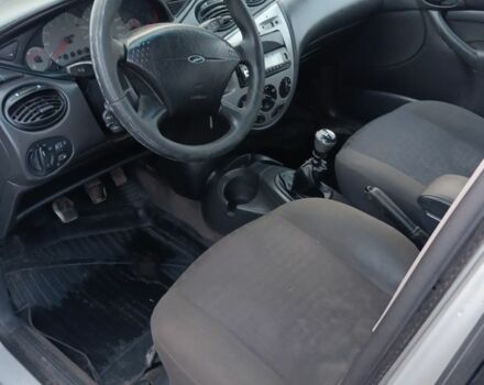 Серый Форд Фокус, объемом двигателя 1.8 л и пробегом 350 тыс. км за 1497 $, фото 4 на Automoto.ua