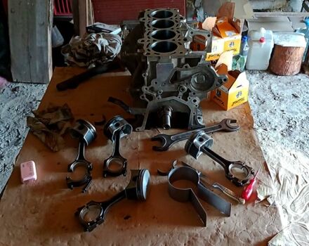 Серый Форд Фокус, объемом двигателя 1.6 л и пробегом 341 тыс. км за 4500 $, фото 4 на Automoto.ua