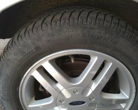 Серый Форд Фокус, объемом двигателя 1.8 л и пробегом 178 тыс. км за 3300 $, фото 7 на Automoto.ua