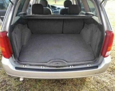 Серый Форд Фокус, объемом двигателя 1.8 л и пробегом 290 тыс. км за 1200 $, фото 5 на Automoto.ua