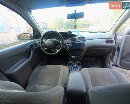 Сірий Форд Фокус, об'ємом двигуна 2 л та пробігом 284 тис. км за 4000 $, фото 6 на Automoto.ua