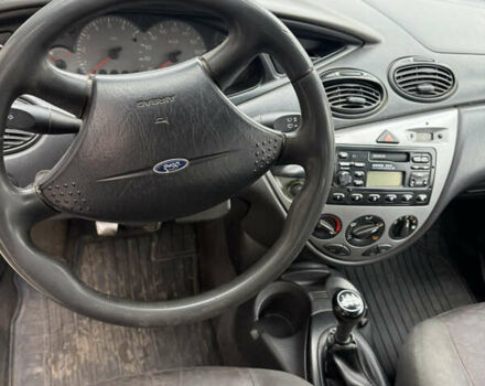 Серый Форд Фокус, объемом двигателя 1.8 л и пробегом 400 тыс. км за 2100 $, фото 8 на Automoto.ua