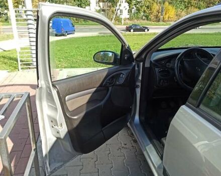 Сірий Форд Фокус, об'ємом двигуна 1.8 л та пробігом 330 тис. км за 3750 $, фото 12 на Automoto.ua