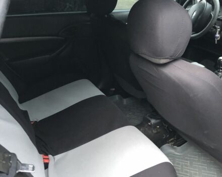 Серый Форд Фокус, объемом двигателя 1.8 л и пробегом 470 тыс. км за 900 $, фото 6 на Automoto.ua