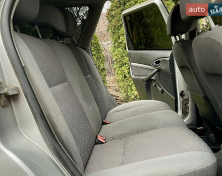 Сірий Форд Фокус, об'ємом двигуна 1.8 л та пробігом 281 тис. км за 2650 $, фото 7 на Automoto.ua