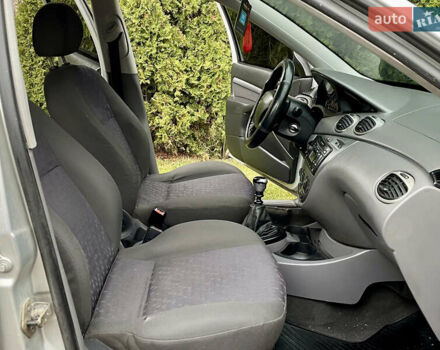 Сірий Форд Фокус, об'ємом двигуна 1.8 л та пробігом 281 тис. км за 2650 $, фото 6 на Automoto.ua