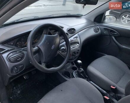Сірий Форд Фокус, об'ємом двигуна 1.8 л та пробігом 270 тис. км за 2450 $, фото 7 на Automoto.ua