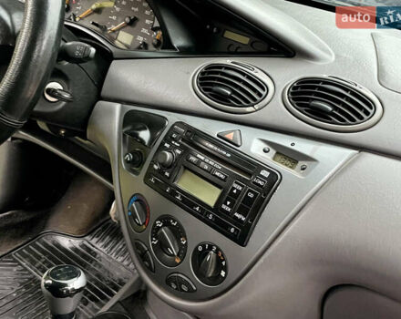 Сірий Форд Фокус, об'ємом двигуна 1.8 л та пробігом 281 тис. км за 2650 $, фото 8 на Automoto.ua