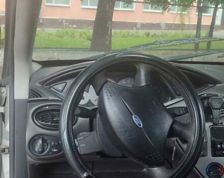 Сірий Форд Фокус, об'ємом двигуна 1.8 л та пробігом 300 тис. км за 3200 $, фото 8 на Automoto.ua
