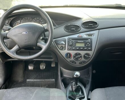 Сірий Форд Фокус, об'ємом двигуна 1.6 л та пробігом 210 тис. км за 2350 $, фото 4 на Automoto.ua