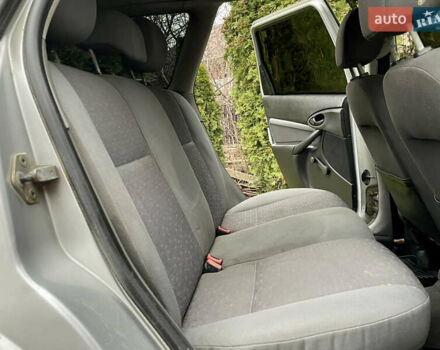 Сірий Форд Фокус, об'ємом двигуна 1.8 л та пробігом 281 тис. км за 2650 $, фото 21 на Automoto.ua