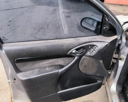 Серый Форд Фокус, объемом двигателя 1.8 л и пробегом 200 тыс. км за 750 $, фото 5 на Automoto.ua