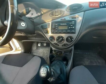 Сірий Форд Фокус, об'ємом двигуна 1.8 л та пробігом 314 тис. км за 3999 $, фото 10 на Automoto.ua