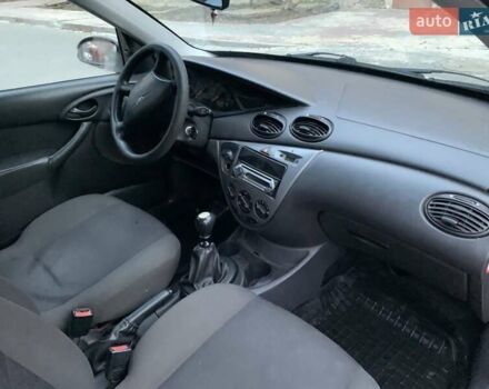 Сірий Форд Фокус, об'ємом двигуна 1.8 л та пробігом 270 тис. км за 2450 $, фото 6 на Automoto.ua