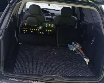 Сірий Форд Фокус, об'ємом двигуна 1.6 л та пробігом 327 тис. км за 2000 $, фото 3 на Automoto.ua