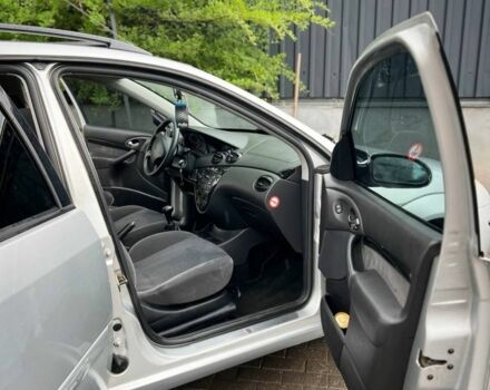 Сірий Форд Фокус, об'ємом двигуна 1.6 л та пробігом 180 тис. км за 3500 $, фото 2 на Automoto.ua