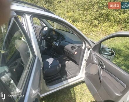 Серый Форд Фокус, объемом двигателя 1.8 л и пробегом 245 тыс. км за 4500 $, фото 13 на Automoto.ua