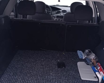 Сірий Форд Фокус, об'ємом двигуна 1.6 л та пробігом 327 тис. км за 2000 $, фото 5 на Automoto.ua