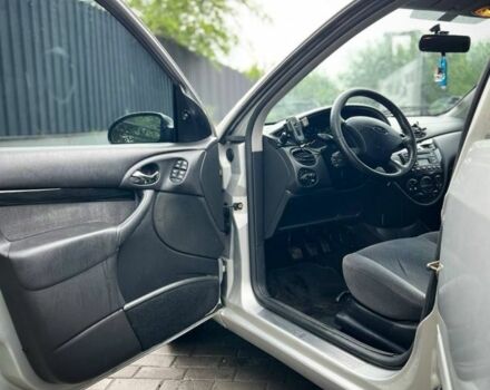 Сірий Форд Фокус, об'ємом двигуна 1.6 л та пробігом 180 тис. км за 3500 $, фото 1 на Automoto.ua