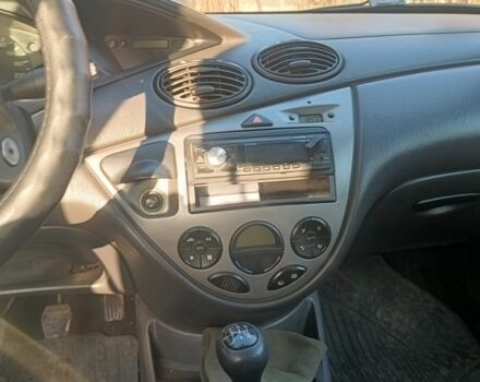 Серый Форд Фокус, объемом двигателя 1.6 л и пробегом 290 тыс. км за 1700 $, фото 5 на Automoto.ua