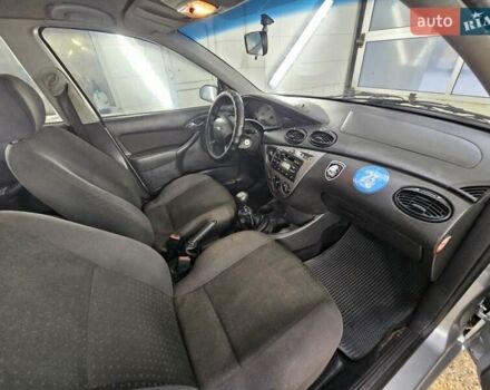 Сірий Форд Фокус, об'ємом двигуна 1.8 л та пробігом 347 тис. км за 2500 $, фото 12 на Automoto.ua