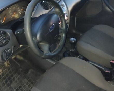 Серый Форд Фокус, объемом двигателя 1.8 л и пробегом 320 тыс. км за 3000 $, фото 3 на Automoto.ua