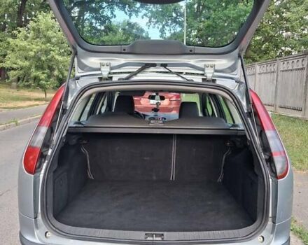 Серый Форд Фокус, объемом двигателя 1.6 л и пробегом 190 тыс. км за 5000 $, фото 4 на Automoto.ua