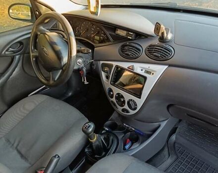 Серый Форд Фокус, объемом двигателя 1.6 л и пробегом 500 тыс. км за 3800 $, фото 10 на Automoto.ua